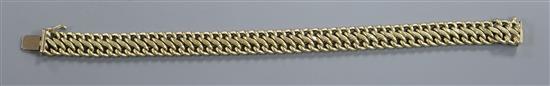 A 14ct gold bracelet.